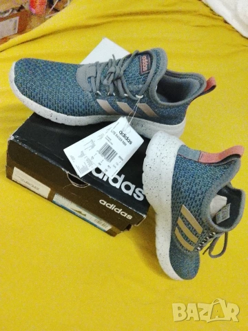 маратонки adidas нови