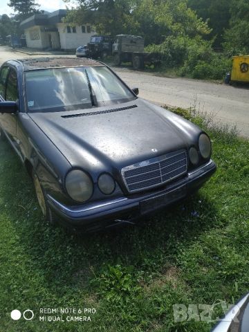 Mercedes E250 TD  цял за части, снимка 3 - Автомобили и джипове - 46704416