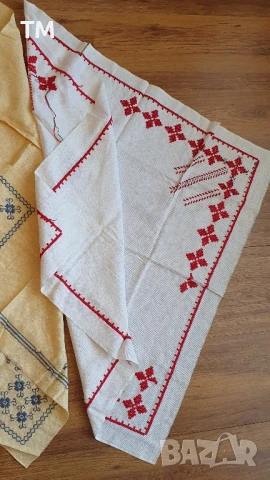 Продавам различни платове, недовършени карета, дантели, ципове и др. , снимка 7 - Платове и дамаски - 51026209