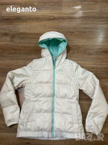 Оригинална дамска пухенка adidas Logo Printed White Puffer Jacket , XS размер , снимка 2 - Якета - 54135012