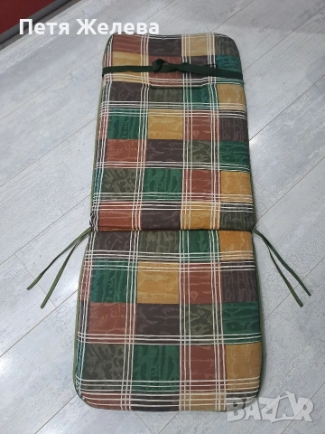 Градинска възглавница/шалте- DERBY (114/47см)