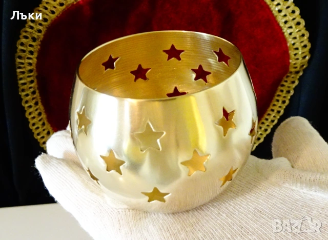 Бронзов свещник с ажур звезди. , снимка 4 - Антикварни и старинни предмети - 53989901