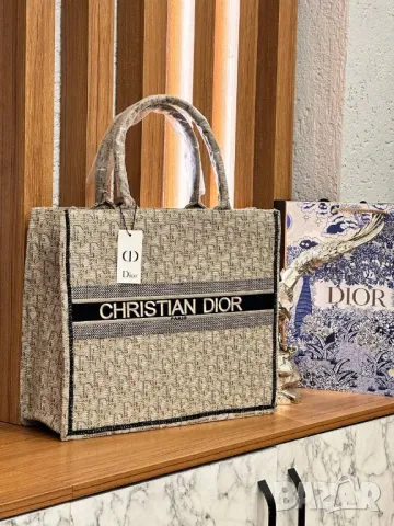 дамски чанти christian dior , снимка 8 - Чанти - 46940337