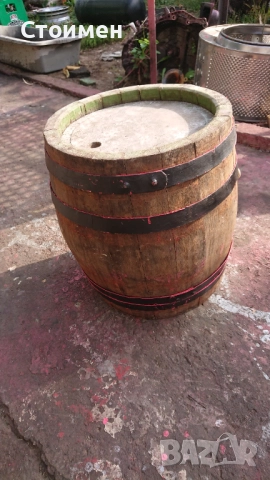 Буре дъбова бъчва