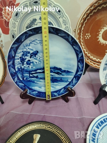 Порцеланови/Керамични чинии за стена , снимка 2 - Чинии - 53479932