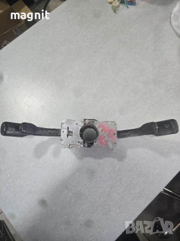 Лостчета светлини и чистачки за Audi 100 443953513H 