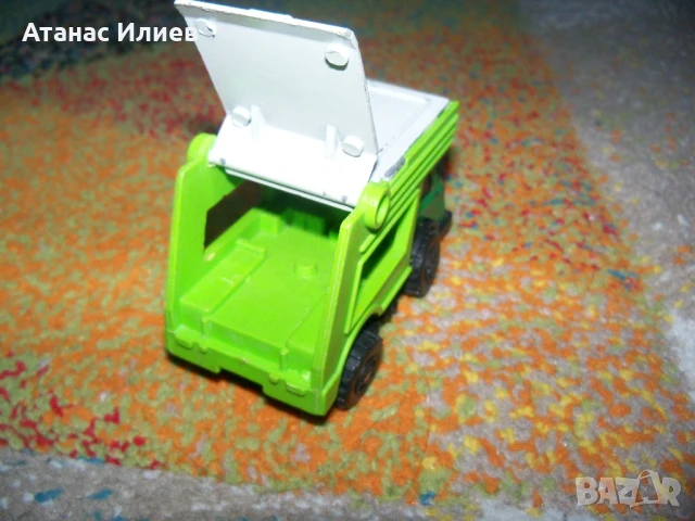 Малко ламаринено камионче, соц играчка, снимка 5 - Коли, камиони, мотори, писти - 50696025