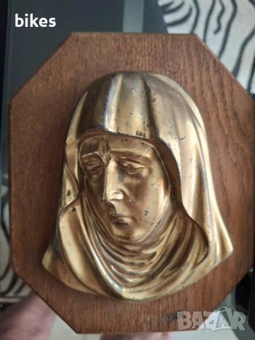 Ръчна изработка пана за стена изработени основа масивен бук ,главите са от мед 