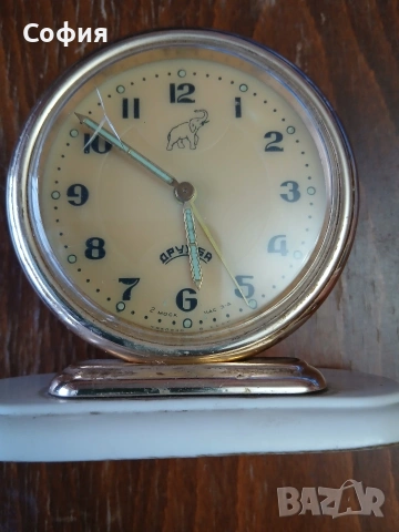 часовник будилник