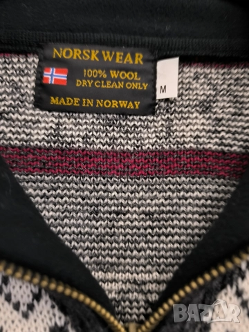 вносен вълнен пуловер Норвегия размер M като нов, снимка 2 - Пуловери - 52904787