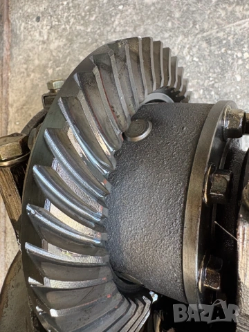 Заден диференциал Сузуки Самурай 1.3 41х11 , снимка 2 - Части - 54125086