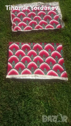 Бродирана възглавница -2 броя., снимка 7 - Антикварни и старинни предмети - 50302846