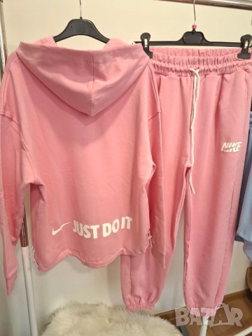 дамски екипи Nike , снимка 16 - Спортни екипи - 51564201