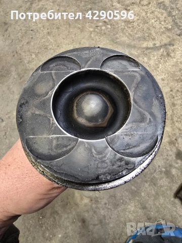 Бутало биела за Mercedes 646 / Мерцедес двигател 646, снимка 2 - Части - 52850324