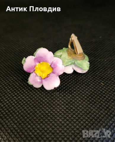 Винтидж обеци с розови цветя – нежно флорално бижу, снимка 4 - Антикварни и старинни предмети - 53719384