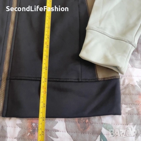 Дамско яке Burton спортно с цип размер M, снимка 4 - Якета - 53837842