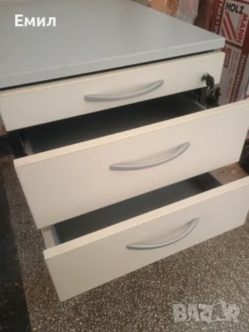 Контейнер 4 чекмеджета, снимка 4 - Шкафове и рафтове - 49673141