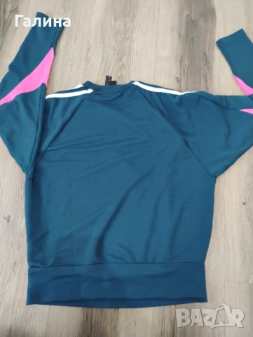 Две спортни горници Valentino и Adidas  , снимка 5 - Спортни екипи - 53106414