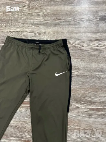 Оригинално мъжко долнище Nike Dri Fit размер С  , снимка 2 - Спортни дрехи, екипи - 47680855