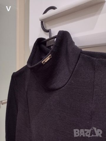 Черна блуза поло топ Alessa Алеса със златен акцент , снимка 4 - Блузи с дълъг ръкав и пуловери - 45401399
