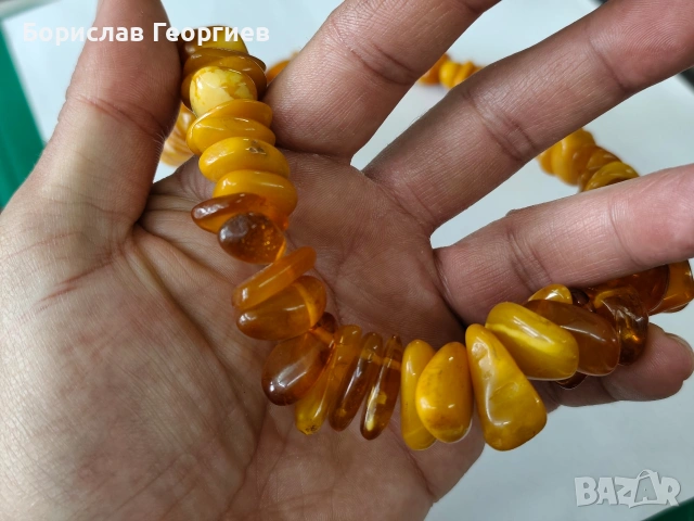 Гердан от кехлибар , снимка 5 - Колиета, медальони, синджири - 53945766