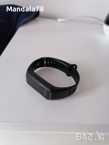 Продавам Huawei Band 4, снимка 2 - Смарт часовници - 45431534