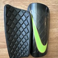 Футболни бутfнки nike mercurial , снимка 1 - Футбол - 45375962