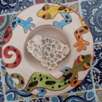  керамична чинийка с гущерчета от Тенерифе, снимка 1 - Декорация за дома - 45445228