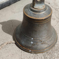 Стара бронзова камбана#2, снимка 2 - Антикварни и старинни предмети - 44968939
