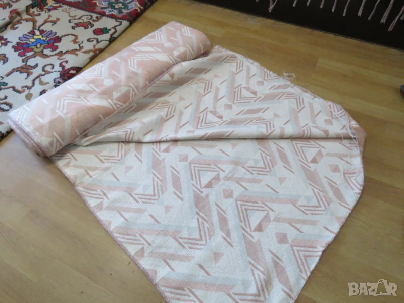 Българска дамаска шарка розово на фигури  - топ дължина 6 метра широчина 1,45 дамаска за диван и др., снимка 1