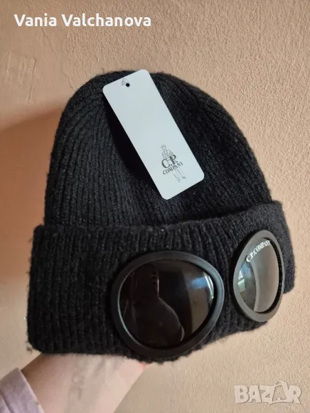 Черна шапка C.P.COMPANY, снимка 1