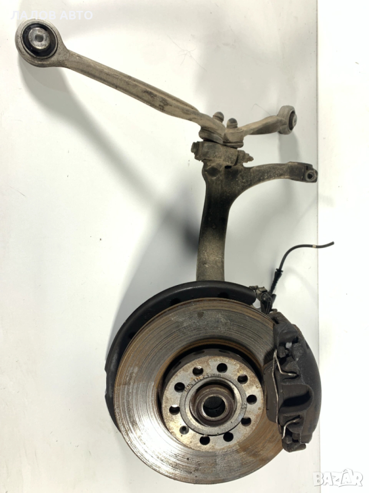 Преден ляв шенкел главина Ауди А4 Б6 Preden lqv shenkel glavina Audi A4 B6 2.0i 130hp , снимка 1