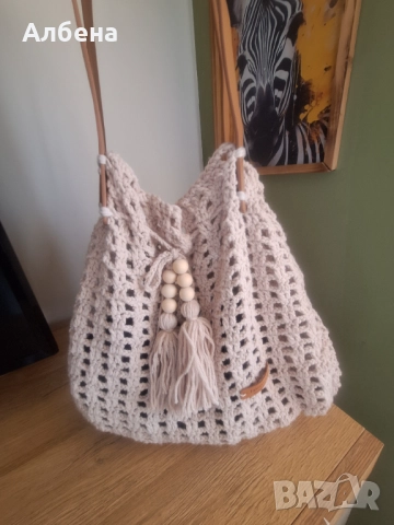 Ръчно плетени дамски чанти, снимка 3 - Чанти - 52822557