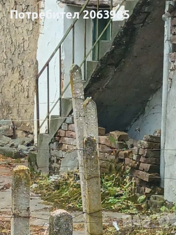 Къща с двор и геран, снимка 2 - Къщи - 53751952