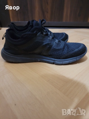 Маратонки 43 номер, снимка 4 - Спортни обувки - 53835405