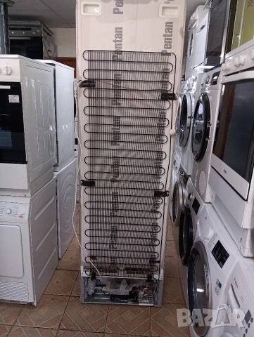 Иноксов комбиниран хладилник с фризер Сименс с две години гаранция!, снимка 5 - Хладилници - 53652454