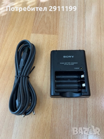Зарядно за АА и ААА батерии Sony
