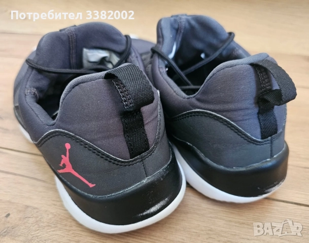 Jordan Deca Fly GG 40, снимка 3 - Маратонки - 51454545