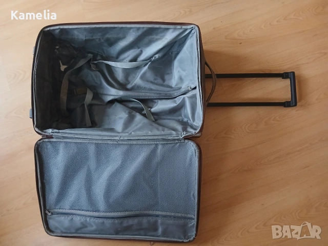 Куфар на колелца , снимка 3 - Куфари - 53889004