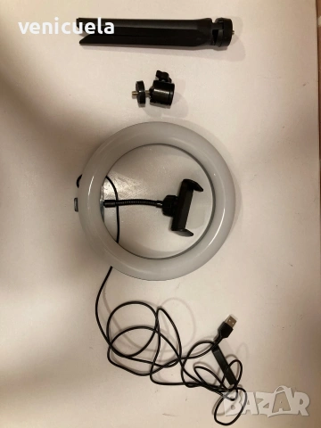 Статиф светещ/Селфи стик , снимка 4 - Селфи стикове, аксесоари - 53100786