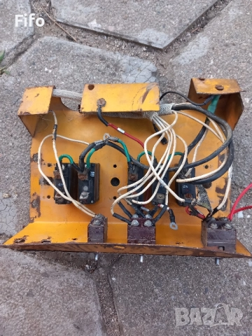 Табло с прекъсвачи/копчета / ключове , снимка 6 - Индустриална техника - 51800072