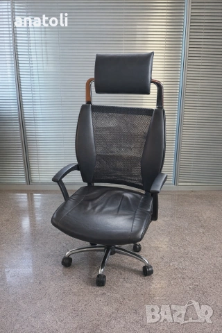 оригинален директорски стол въртящ се водеща швейцарска марка ZÜCO естествен кожа/хром ергономичен , снимка 11 - Столове - 53271044