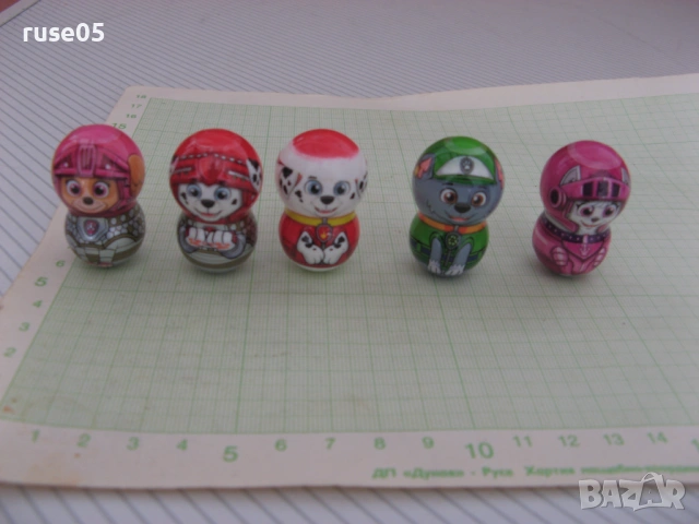 Лот от 5 бр. люлеещи се малки играчки