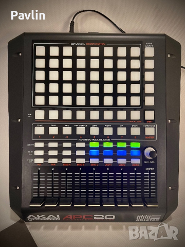 MIDI контролер AKAI APC20, снимка 1 - Други - 45022497