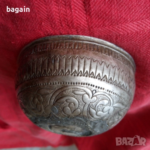 Възрожденски тас. Сачан.