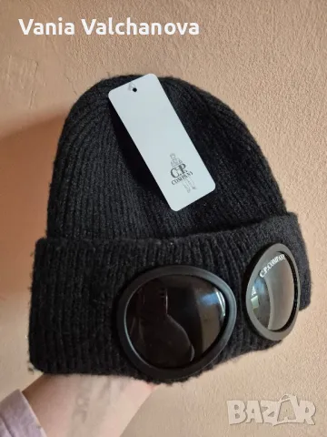 Черна шапка C.P.COMPANY