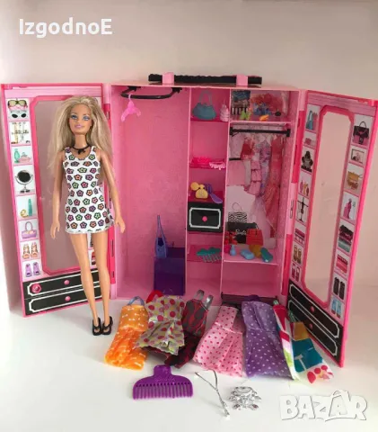 Mattel Barbie Гардеробна на Барби, снимка 1 - Кукли - 47239062