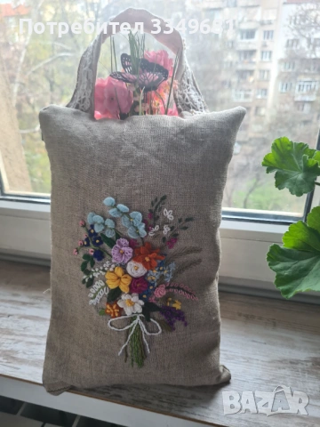 Ленена чанта (плик) с ръчна бродерия и дантели , снимка 5 - Чанти - 54174710