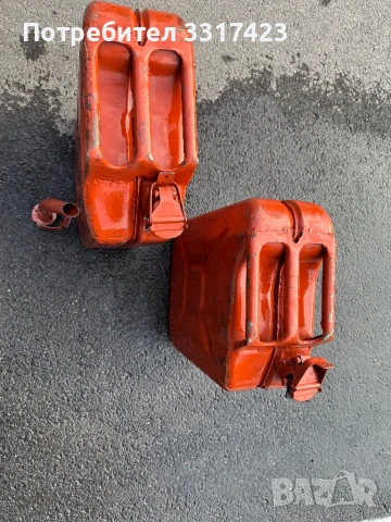 Старинни Туби за бензин 20 литра, снимка 2 - Антикварни и старинни предмети - 51242699