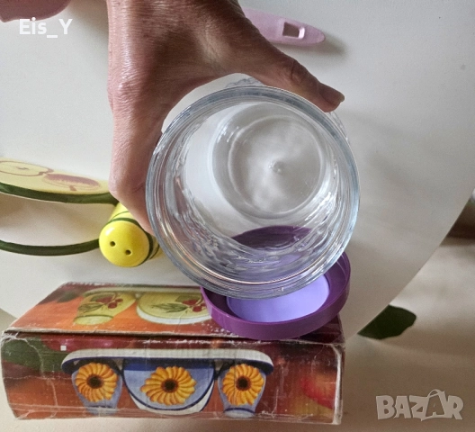 Керамичен комплект с подарък: Солници и салфетник, снимка 10 - Аксесоари за кухня - 52306343